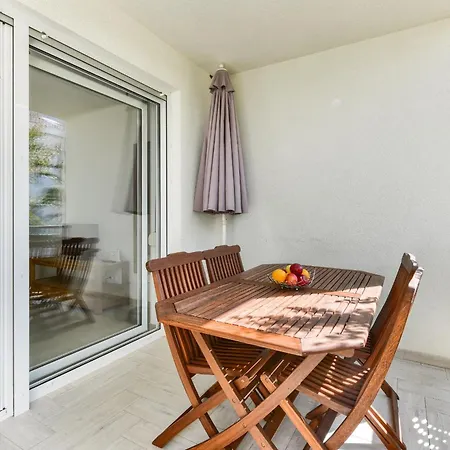 Apartament Batimat *