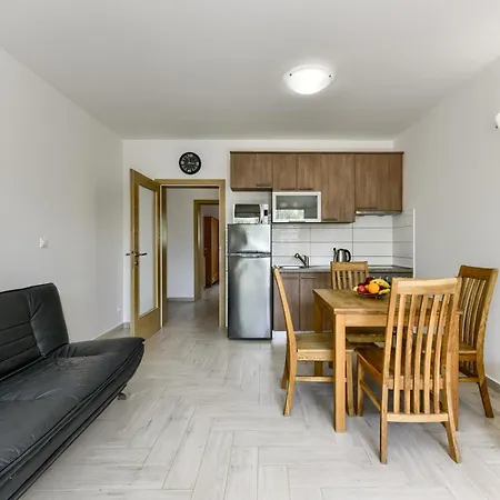 Apartament Batimat *
