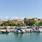 Batimat アパート